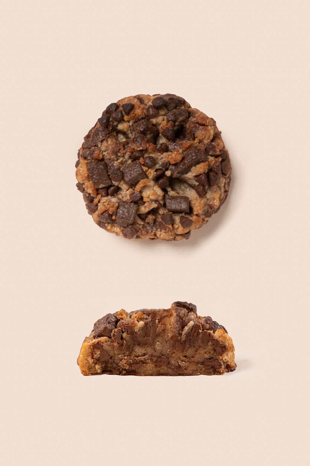 Galletas de vainilla con chispas de chocolate y chunks de chocolate bitter 